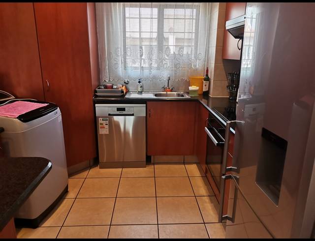 2 BEDROOM SECTIONAL TITLE FOR SALE IN SONNEVELD
